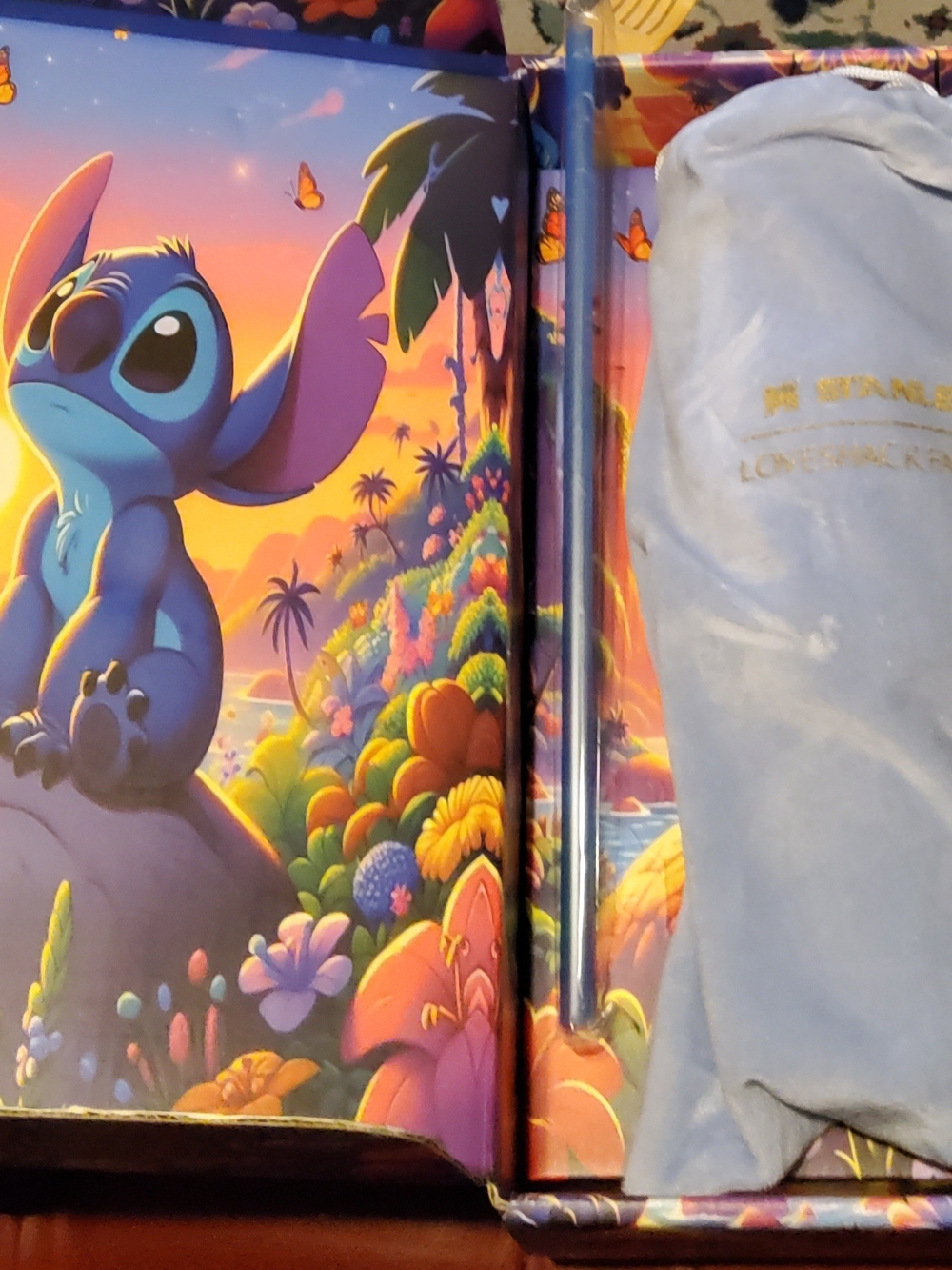 Limited Edition Stanley Quencher H2.0 Tumbler - Blue Stitch Sunset Design - Picture 5 of 8